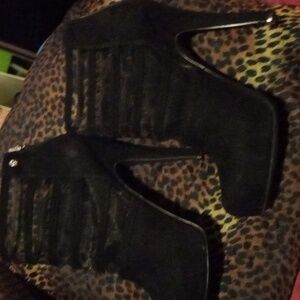 G by Guess 👠 heels size 7.5